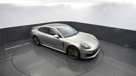 2018 Porsche Panamera WP0AE2A7XJL130879