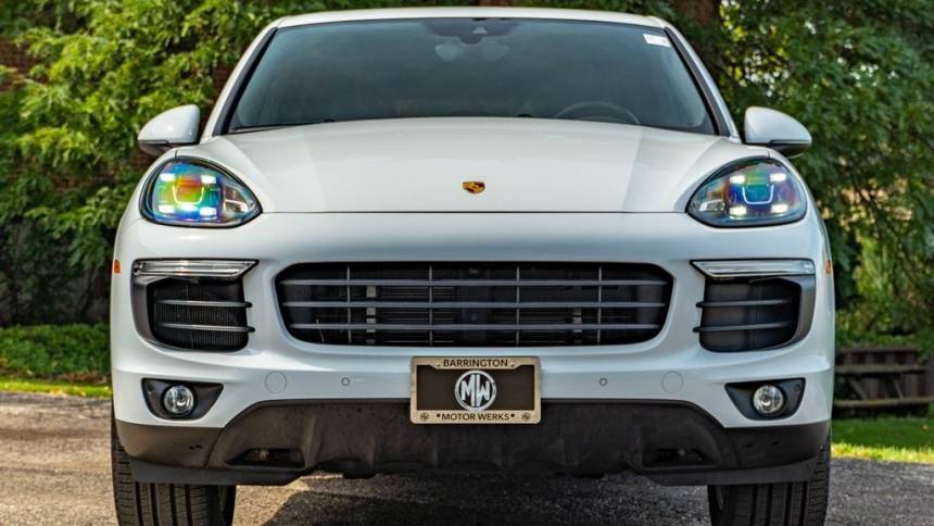 2016 Porsche Cayenne WP1AE2A21GLA64122