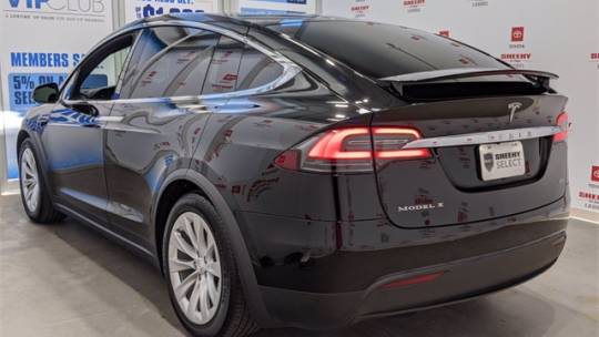 2018 Tesla Model X 5YJXCDE24JF113458