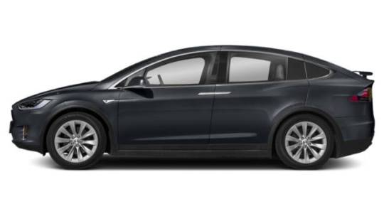 2018 Tesla Model X 5YJXCDE27JF138161