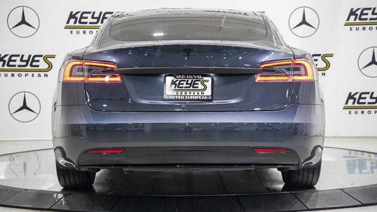 2016 Tesla Model S 5YJSA1E27GF168784