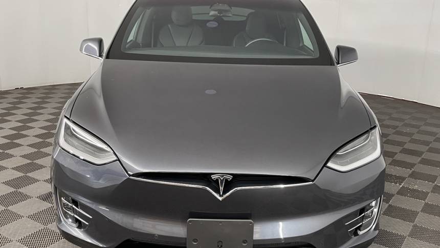 2018 Tesla Model X 5YJXCDE2XJF128580