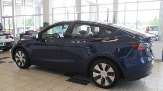 2021 Tesla Model Y 5YJYGDEEXMF183621