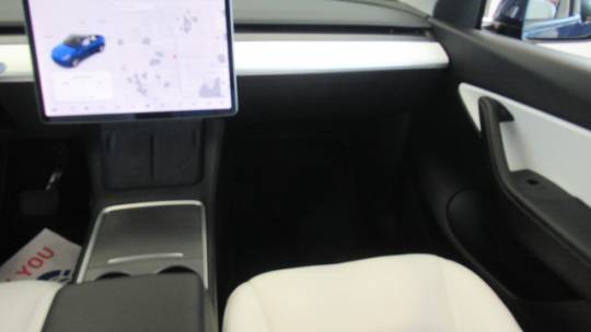 2021 Tesla Model Y 5YJYGDEEXMF183621