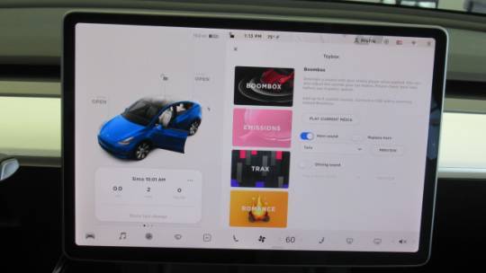 2021 Tesla Model Y 5YJYGDEEXMF183621