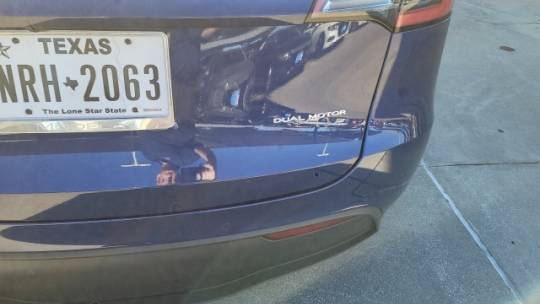 2021 Tesla Model Y 5YJYGDEE3MF095946