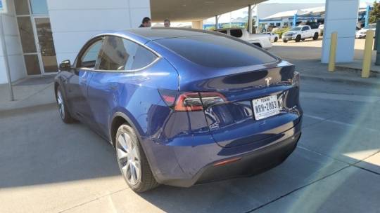 2021 Tesla Model Y 5YJYGDEE3MF095946