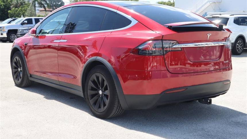2019 Tesla Model X 5YJXCAE42KF180433