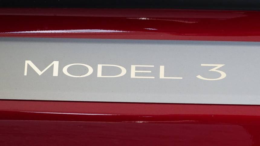 2018 Tesla Model 3 5YJ3E1EB2JF180986