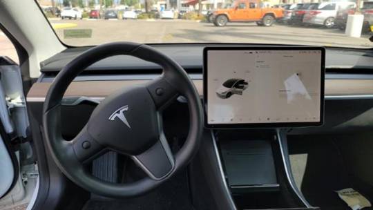 2019 Tesla Model 3 5YJ3E1EA2KF397138