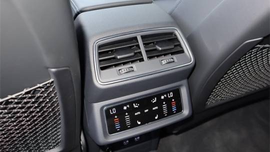 2019 Audi e-tron WA1VABGE4KB011326