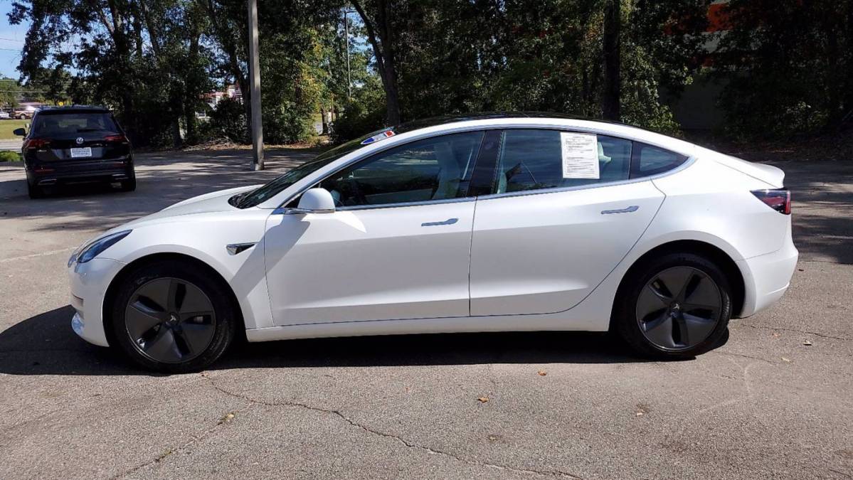 2019 Tesla Model 3 5YJ3E1EB2KF421561