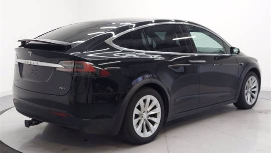 2018 Tesla Model X 5YJXCDE25JF139549