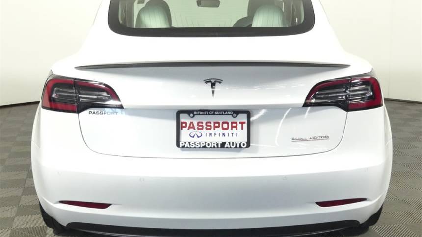 2019 Tesla Model 3 5YJ3E1EB8KF472692