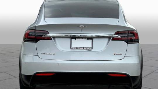 2016 Tesla Model X 5YJXCBE47GF003261