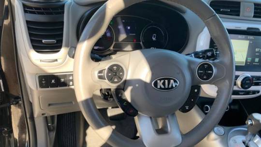 2016 Kia Soul KNDJX3AE7G7012451