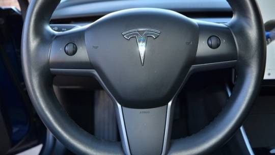 2018 Tesla Model 3 5YJ3E1EA0JF011153