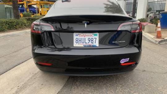 2018 Tesla Model 3 5YJ3E1EB4JF183694