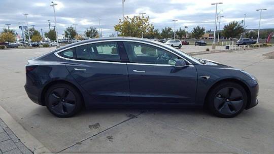 2019 Tesla Model 3 5YJ3E1EB6KF481469