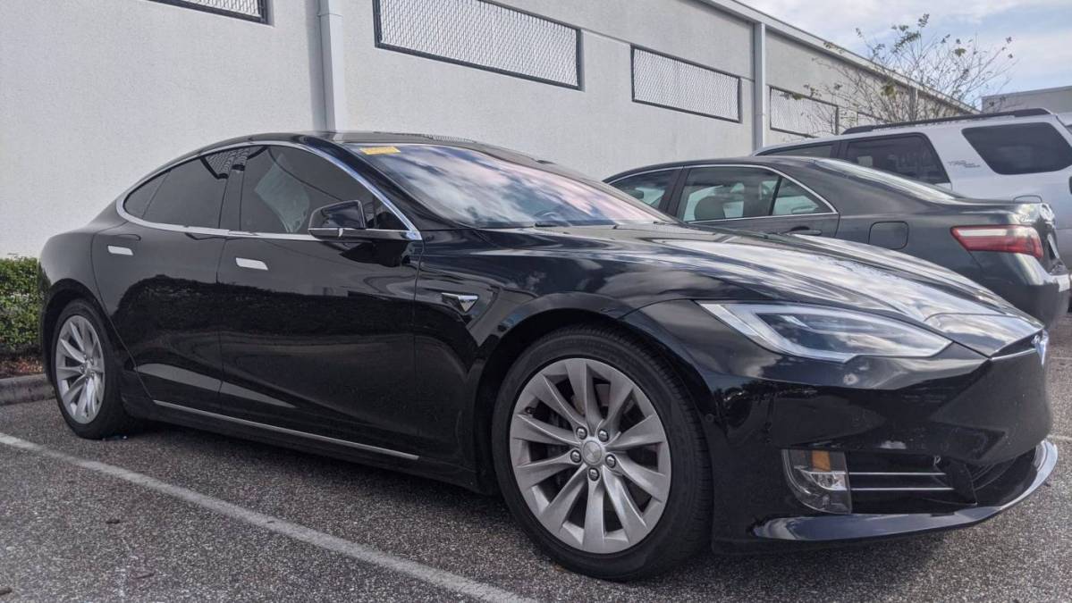 2017 Tesla Model S 5YJSA1E28HF190648