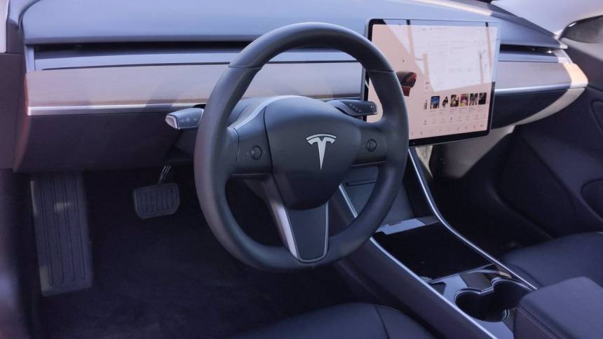 2019 Tesla Model 3 5YJ3E1EA4KF483440