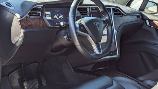 2017 Tesla Model X 5YJXCBE24HF049467