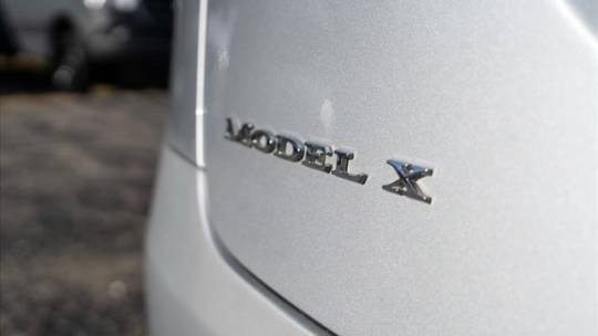 2017 Tesla Model X 5YJXCDE21HF044044