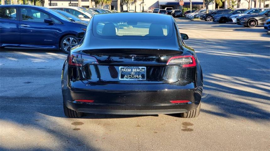 2018 Tesla Model 3 5YJ3E1EA4JF157376