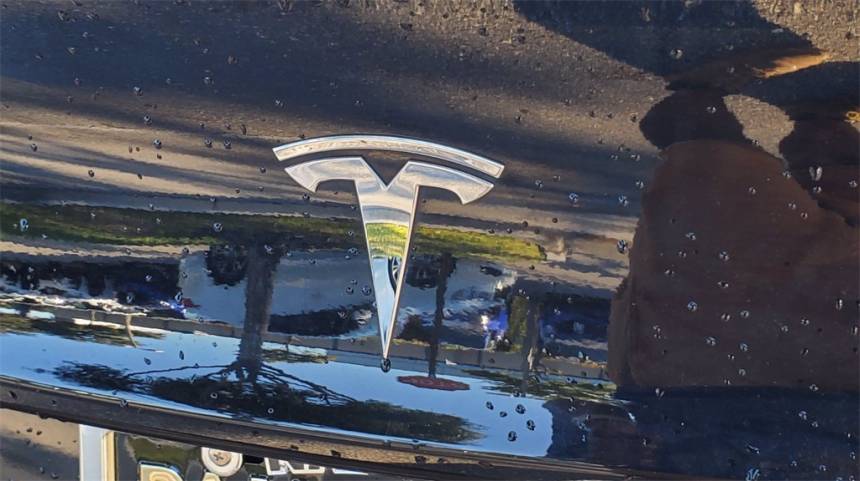 2018 Tesla Model 3 5YJ3E1EA4JF157376