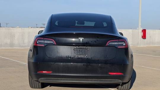 2018 Tesla Model 3 5YJ3E1EB4JF068111
