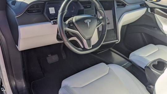 2018 Tesla Model X 5YJXCAE20JF127260
