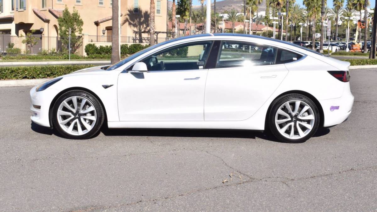 2018 Tesla Model 3 5YJ3E1EB0JF146710