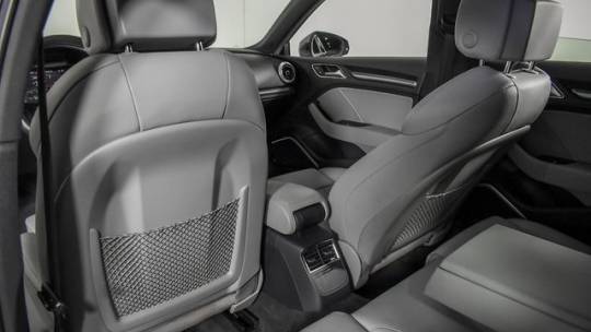 2018 Audi A3 Sportback e-tron WAUTPBFF0JA083759