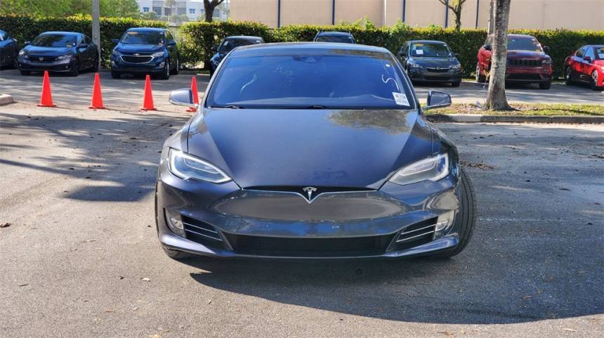 2016 Tesla Model S 5YJSA1E2XGF143765