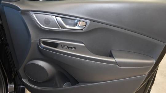 2019 Hyundai Kona Electric KM8K23AG7KU025937