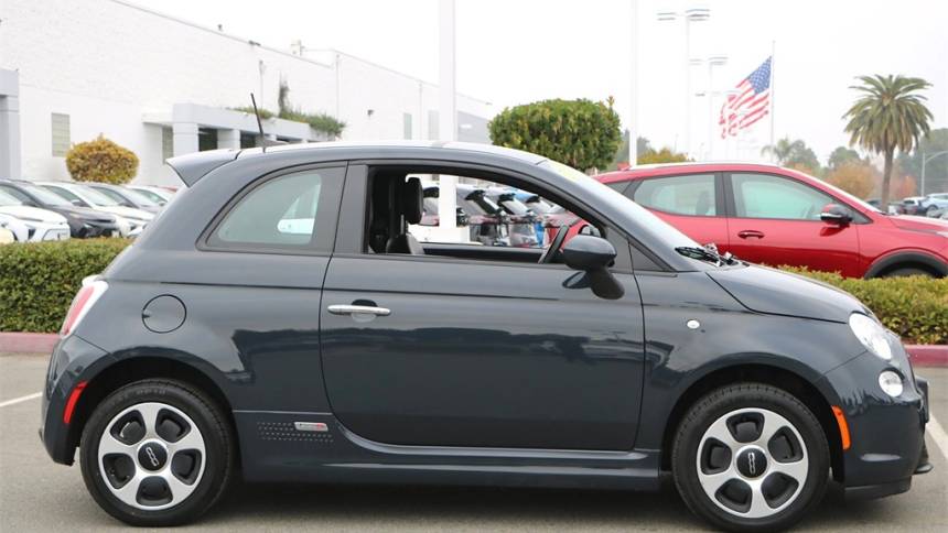 2018 Fiat 500e 3C3CFFGE2JT377423