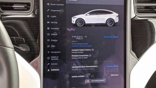 2018 Tesla Model X 5YJXCDE2XJF141474