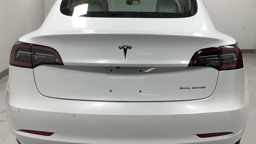 2018 Tesla Model 3 5YJ3E1EB3JF086440