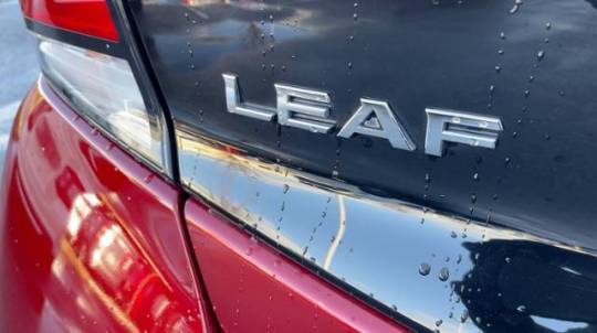 2019 Nissan LEAF 1N4AZ1CP8KC306427
