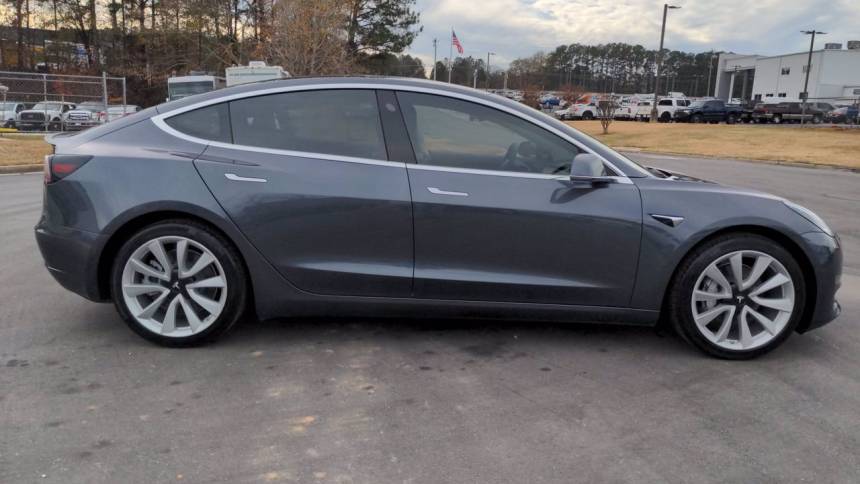 2018 Tesla Model 3 5YJ3E1EB1JF185225
