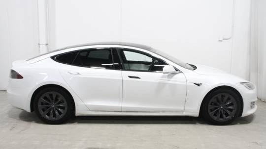 2018 Tesla Model S 5YJSA1E28JF248196