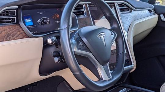2016 Tesla Model X 5YJXCBE28GF007267