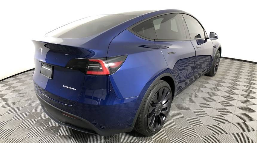 2020 Tesla Model Y 5YJYGDEE8LF059247