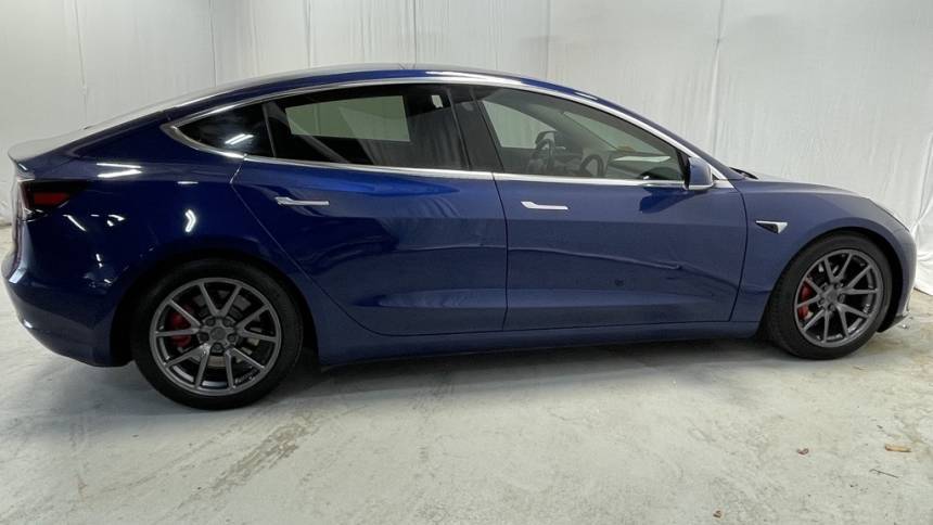 2018 Tesla Model 3 5YJ3E1EB4JF054130