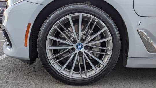 2019 BMW 5 Series WBAJA9C56KB389664