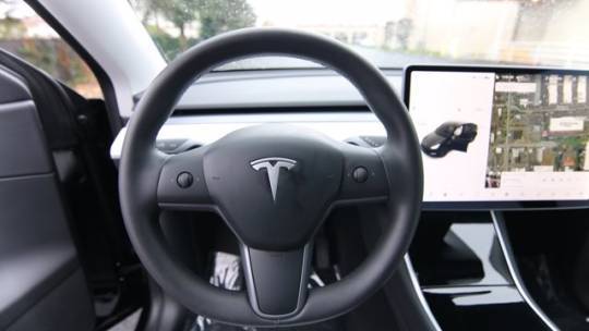 2020 Tesla Model Y 5YJYGDEE8LF051522