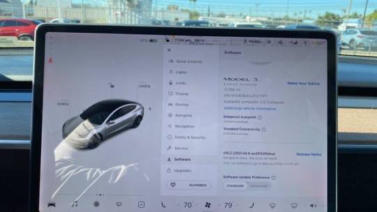2018 Tesla Model 3 5YJ3E1EAXJF077371