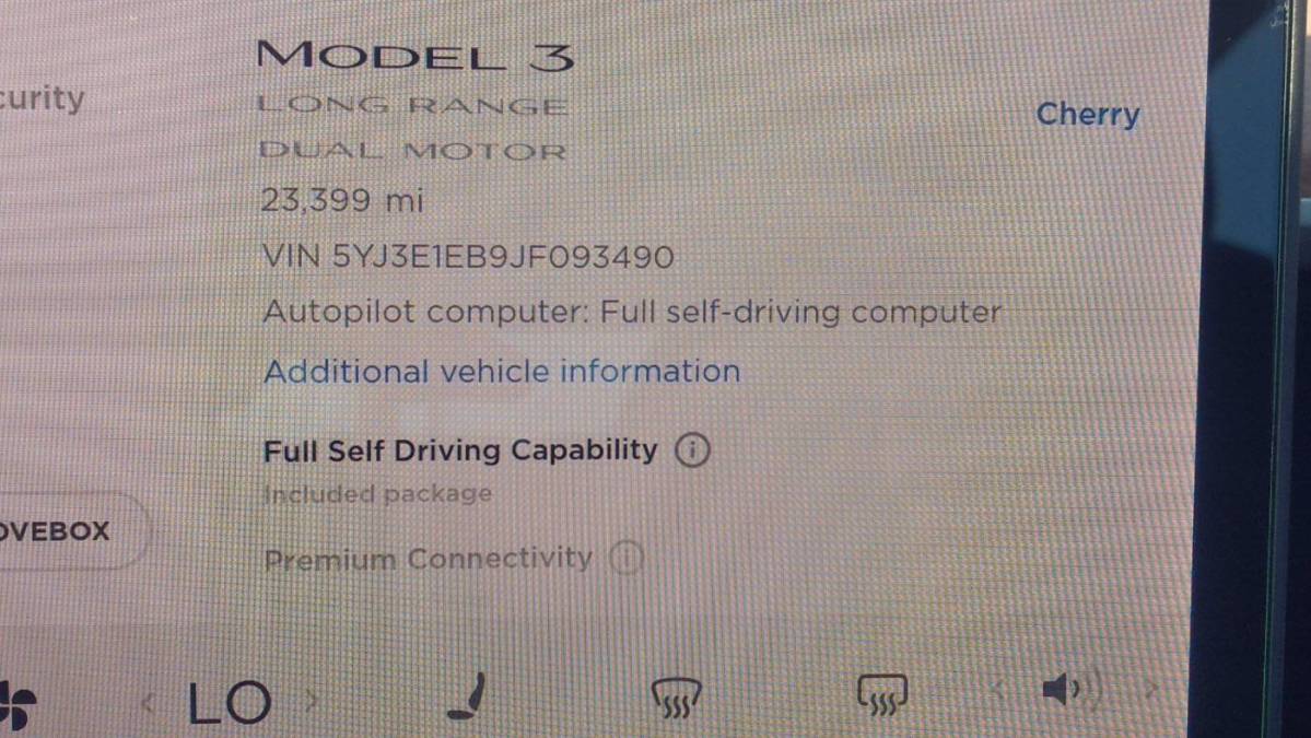 2018 Tesla Model 3 5YJ3E1EB9JF093490