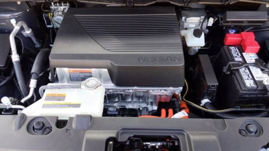 2020 Nissan LEAF - Images - 14