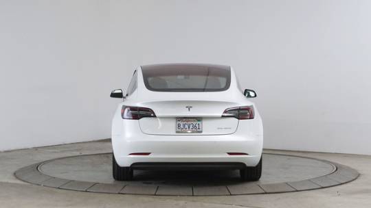 2018 Tesla Model 3 5YJ3E1EB8JF151086